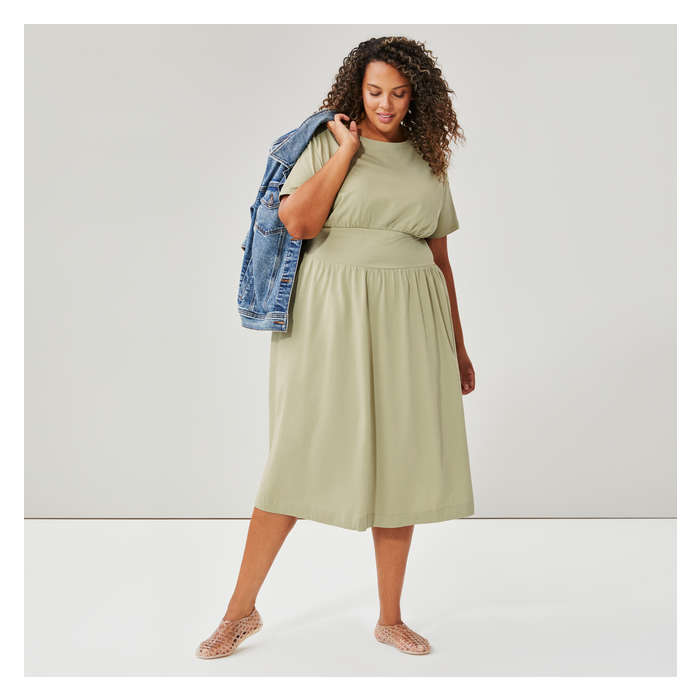 Aux Femmes Robe midi Femmes+ - Vert Kaki